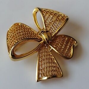 Vintage Bow Brooch Gold-plated Filigree Mesh-knit Twisted Center Knot